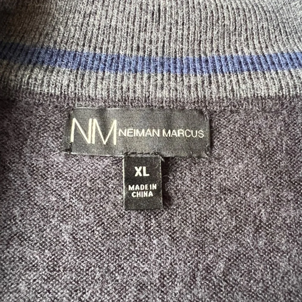 Neiman Marcus merino wool and acrylic blend 1/4 zip sweater